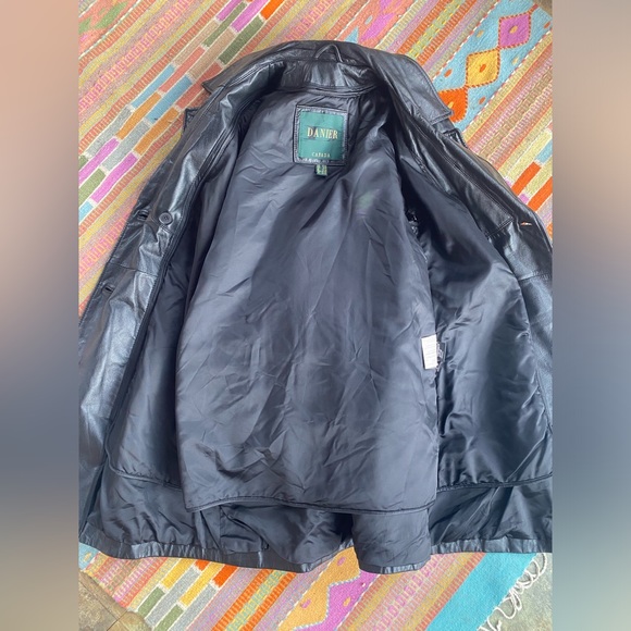 90’s Danier leather jacket - Picture 5 of 9